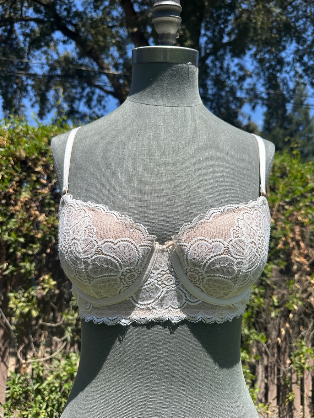 Aerie Lace Underwire Bralette in Ivory